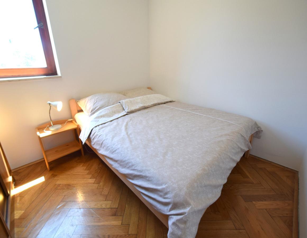 Apartment Ozren Malinska Buitenkant foto